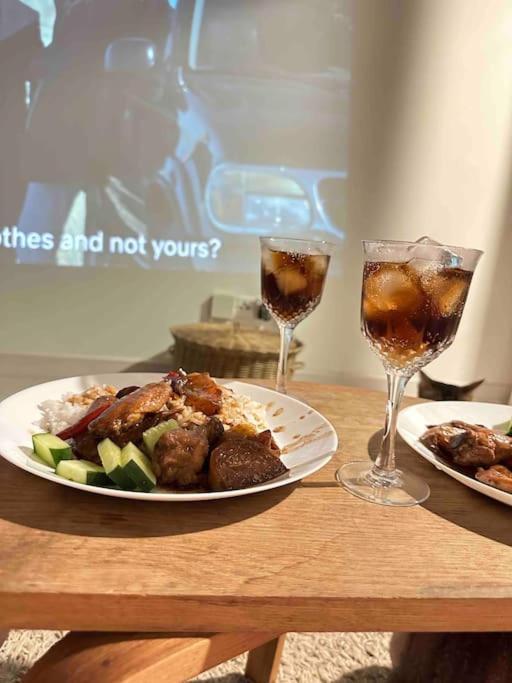 Cinema, Karaoke, Swimming Pool, Near Klcc Pangsapuri Kuala Lumpur