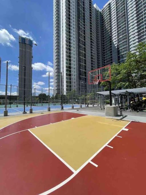 Cinema, Karaoke, Swimming Pool, Near Klcc Pangsapuri Kuala Lumpur