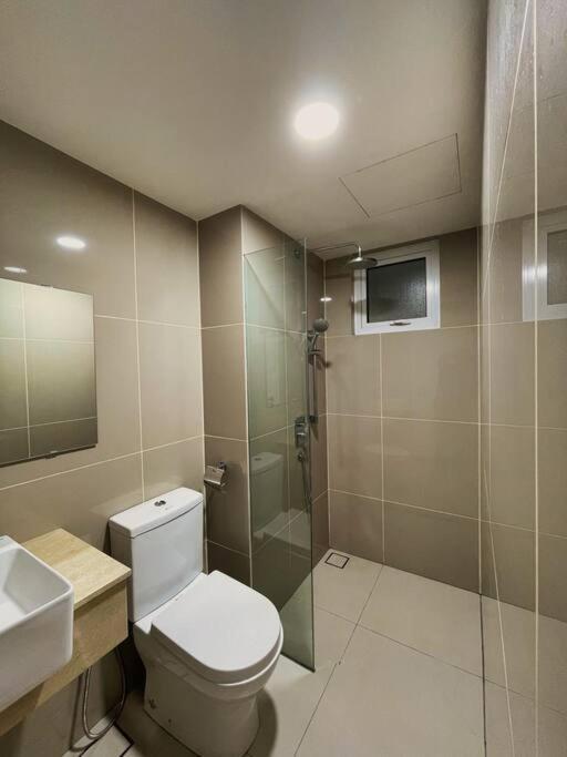 Cinema, Karaoke, Swimming Pool, Near Klcc Pangsapuri